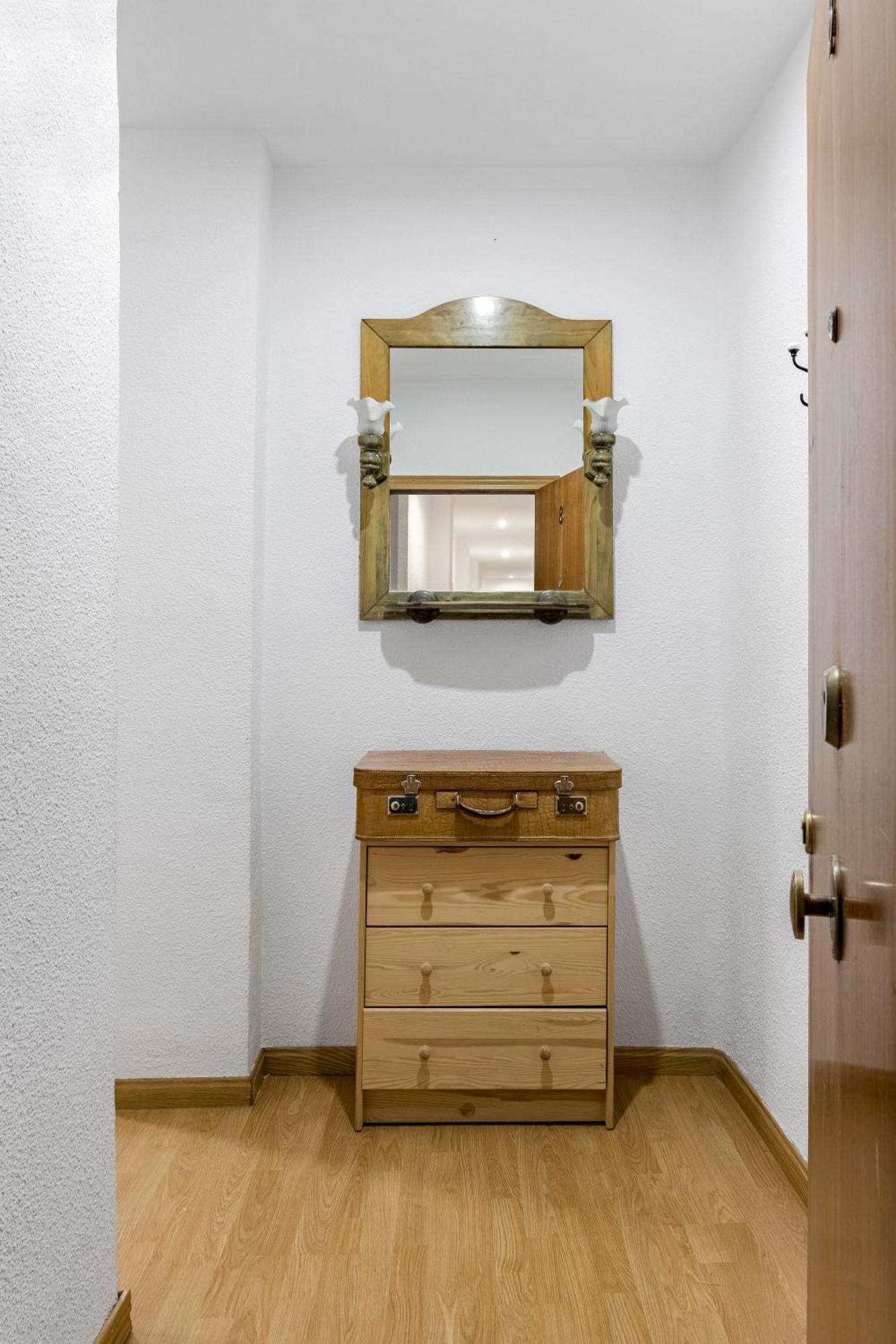 Ferienwohnung Precioso Piso En El Rastro By Bebalmy Madrid Exterior foto